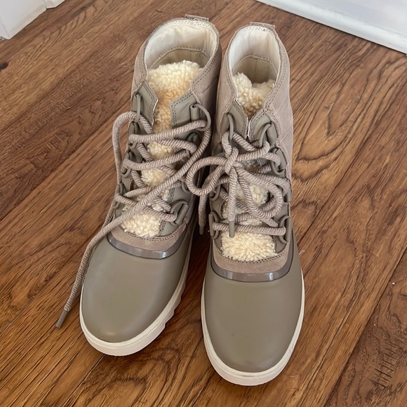 Sorel Shoes - NWT Sorel Joan of Arctic Next Lite Boot